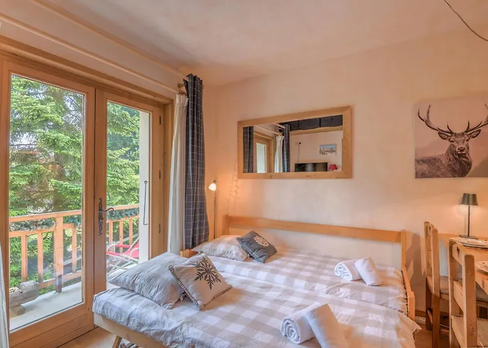 Montee Du Calvaire - Welkeys アパート